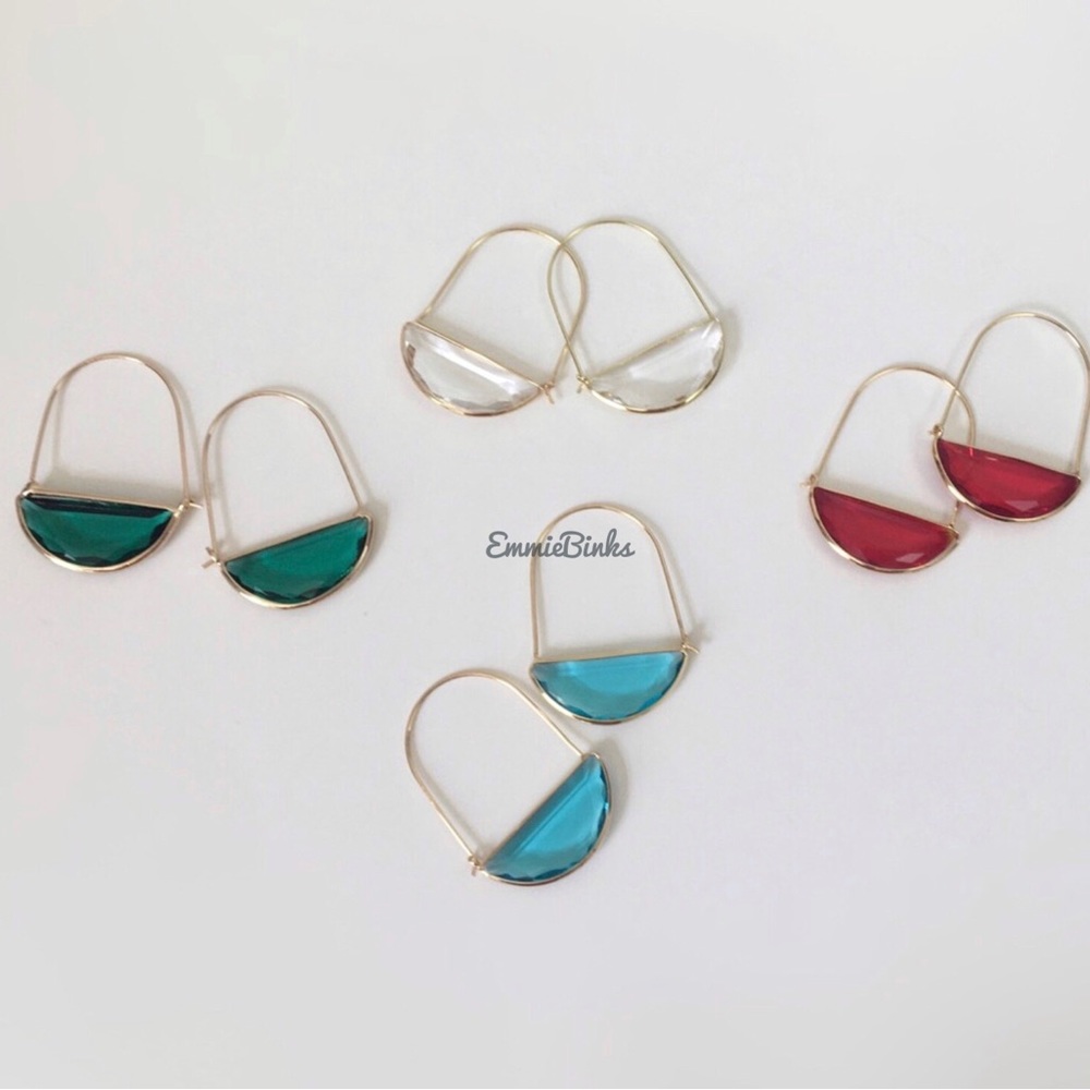 ✨3/$38  New Anthropologie Crescent Clear Glass Hoop Earrings ~ Threader - Picture 10 of 14